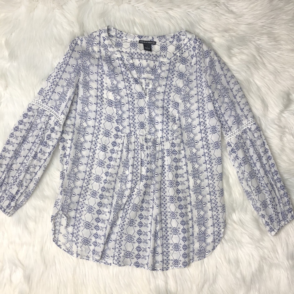 Chelsea & Theodore gauzy blue embroidered top Med